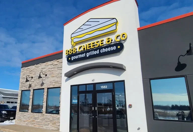 Suamico, WI